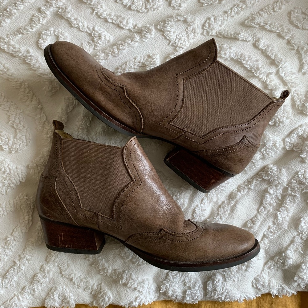 Bussola Booties